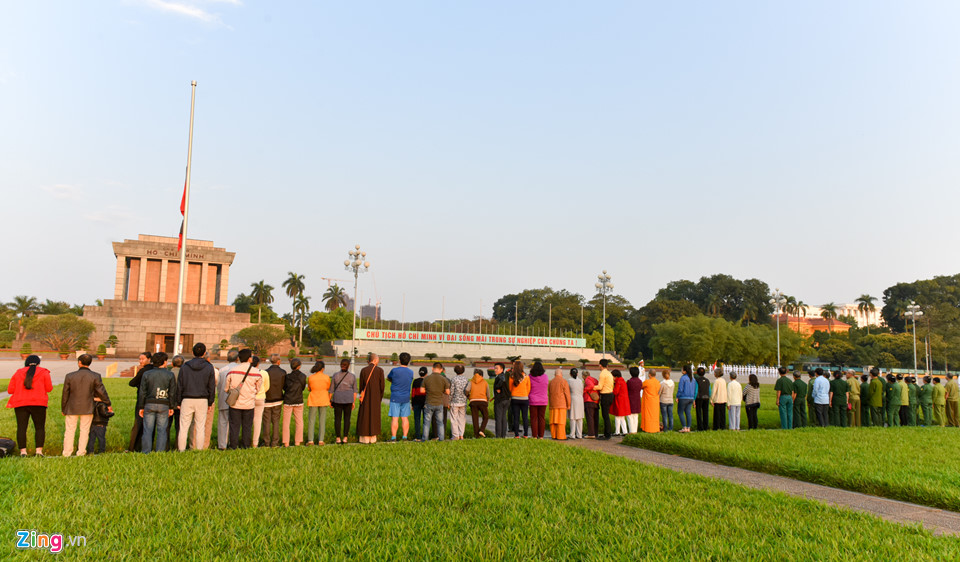 Lễ thượng cờ rủ quốc tang nguyên Thủ tướng Phan Văn Khải